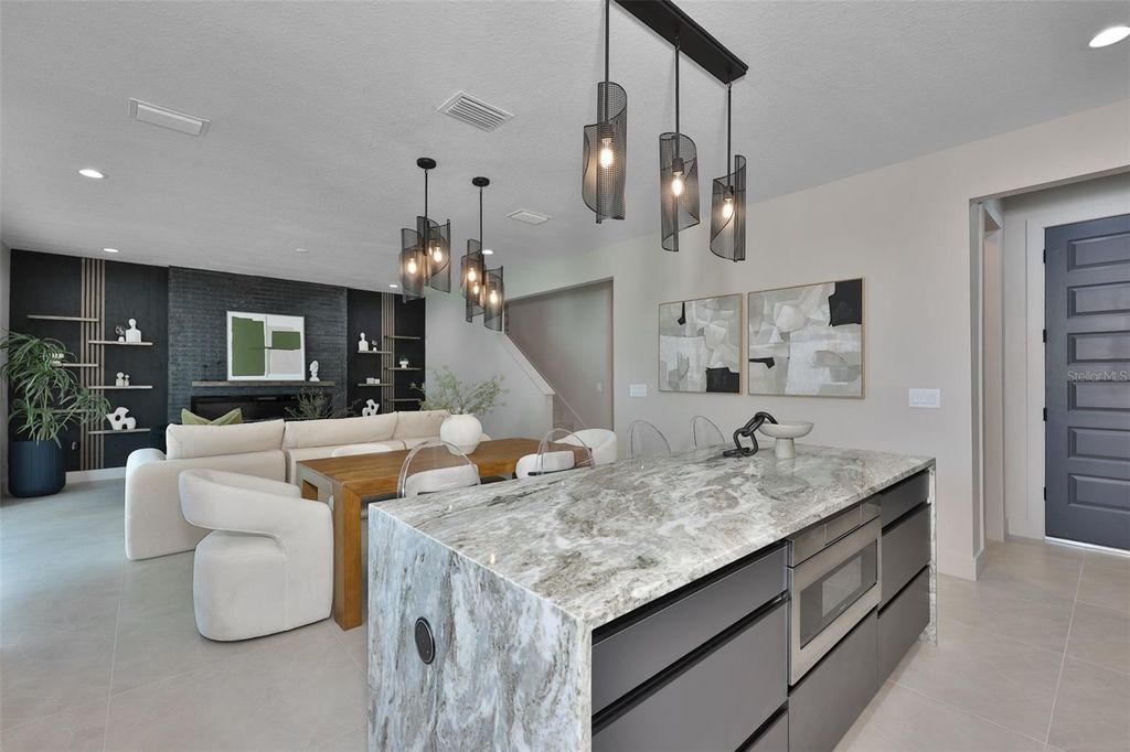 Image 22 of property listing at 3506 W ROGERS AVENUE, Tampa, FL 33611
