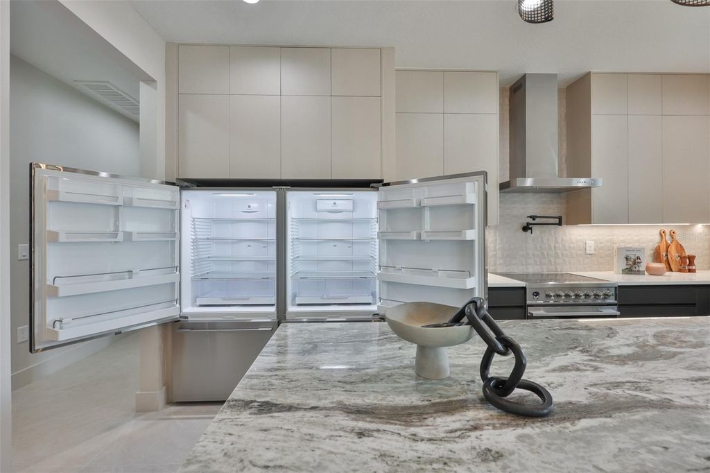 Image 26 of property listing at 3506 W ROGERS AVENUE, Tampa, FL 33611
