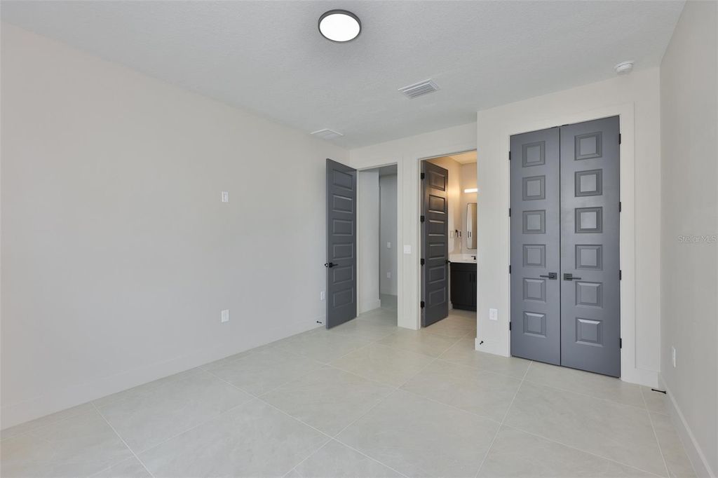 Image 29 of property listing at 3506 W ROGERS AVENUE, Tampa, FL 33611