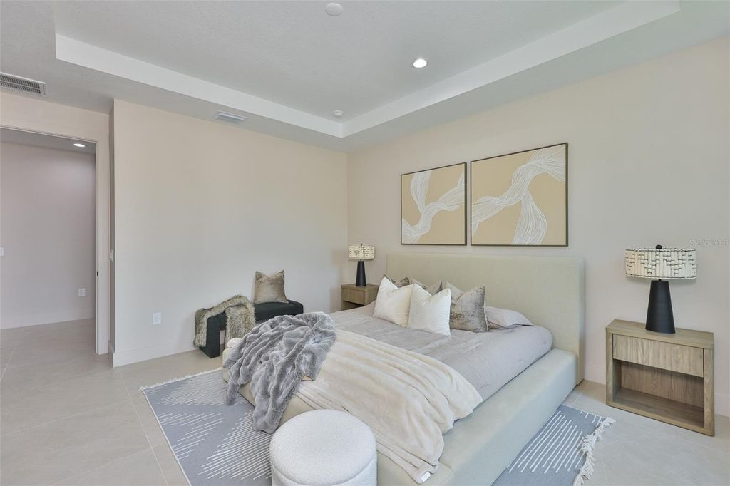 Image 37 of property listing at 3506 W ROGERS AVENUE, Tampa, FL 33611