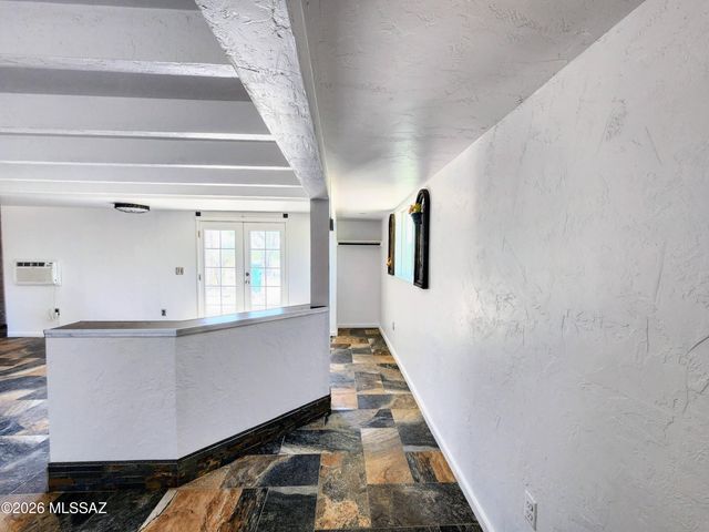 7424 N La Canada Drive, Tucson, AZ 85704