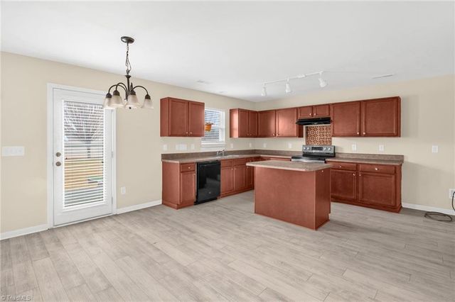 4331 Wyoming Court, Thomasville, NC 27360