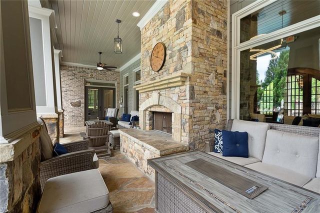 762 Stickley Oak Way, Woodstock, GA 30189