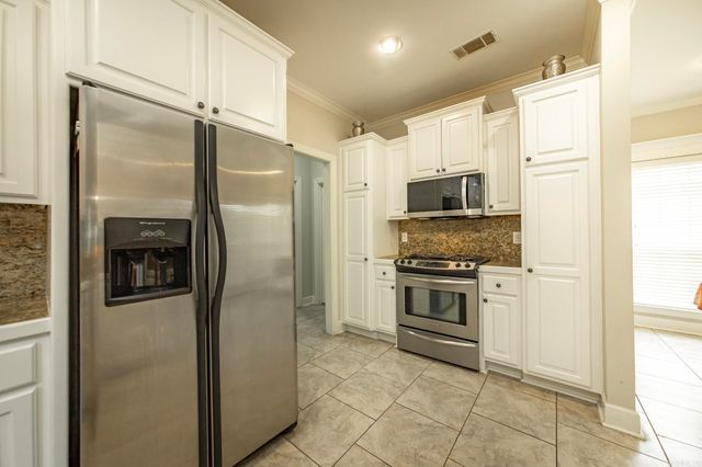 406 Parliament Drive, Little Rock, AR 72211