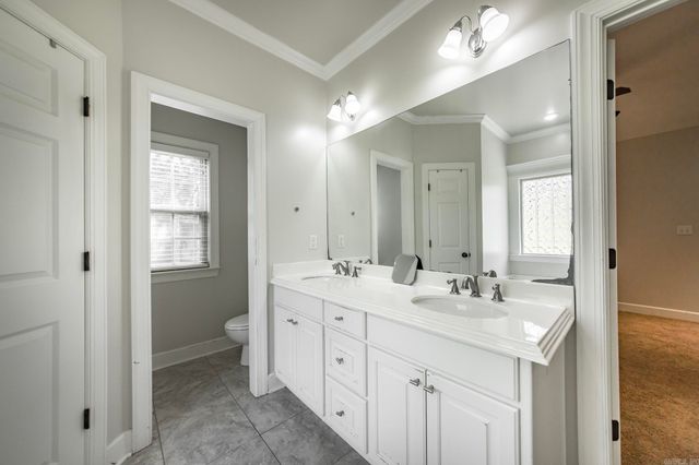 406 Parliament Drive, Little Rock, AR 72211