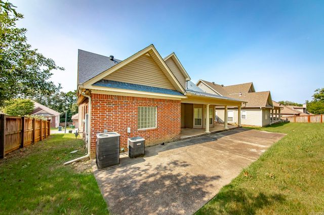 406 Parliament Drive, Little Rock, AR 72211