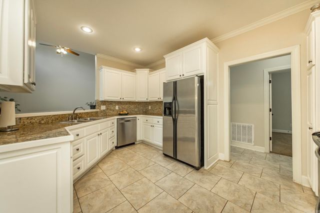406 Parliament Drive, Little Rock, AR 72211