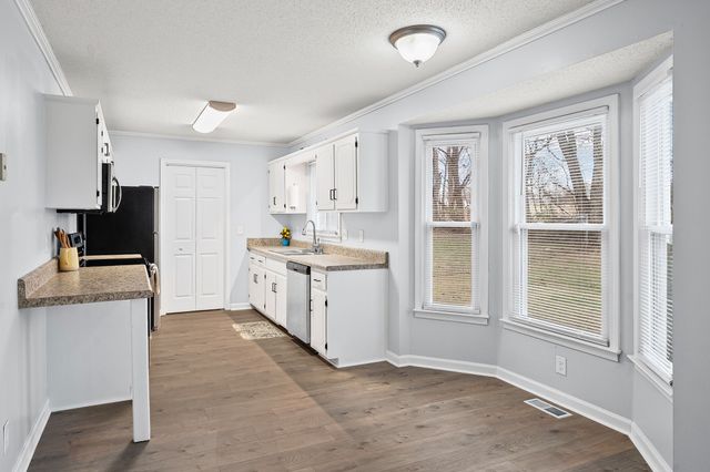 3208 S Senseney Cir, S, Clarksville, TN 37042