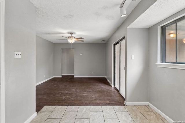 5026 Gene Cernan Dr, Kirby, TX 78219