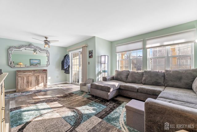 2503 Ridgeview Court, Parlin, NJ 08859