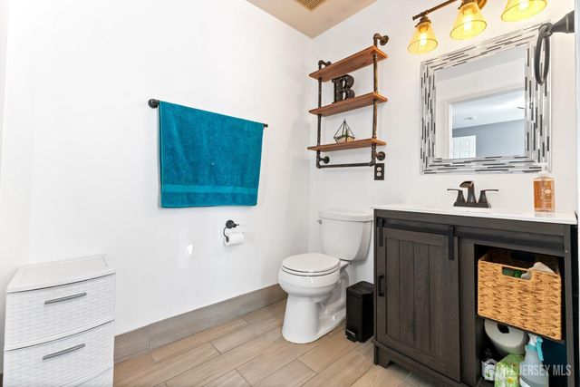 2503 Ridgeview Court, Parlin, NJ 08859