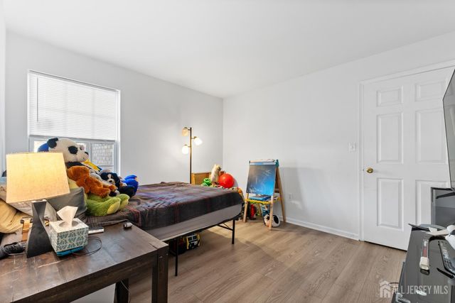 2503 Ridgeview Court, Parlin, NJ 08859