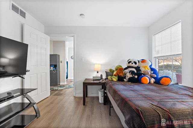 2503 Ridgeview Court, Parlin, NJ 08859