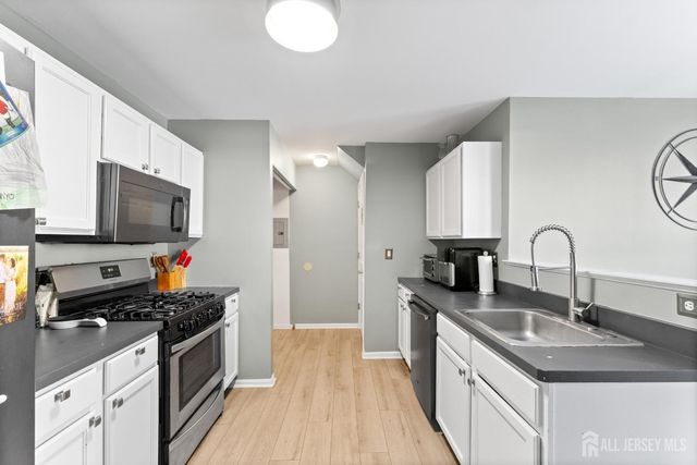 2503 Ridgeview Court, Parlin, NJ 08859