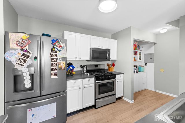 2503 Ridgeview Court, Parlin, NJ 08859