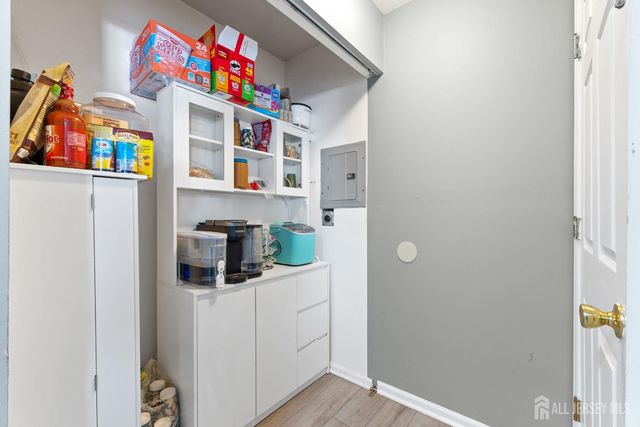 2503 Ridgeview Court, Parlin, NJ 08859