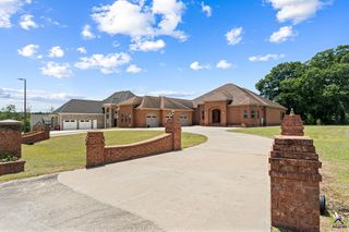 215 Little Hickory Drive, Lizella, GA 31052