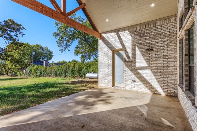 1940 Houston Road, Burleson, TX 76028