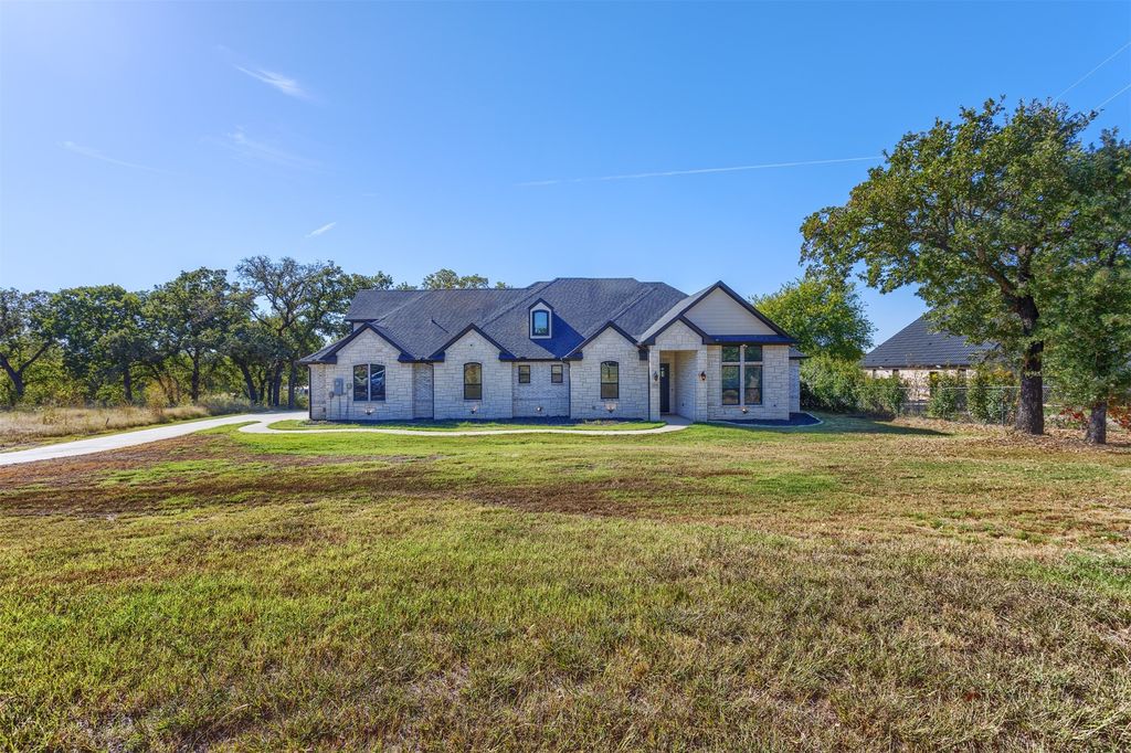 1940 Houston Road, Burleson, TX 76028