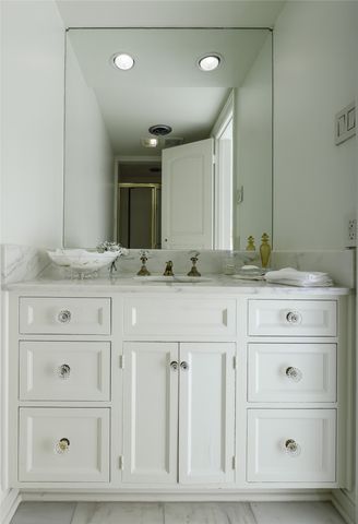 6126 Averill Way 205, Dallas, TX 75225