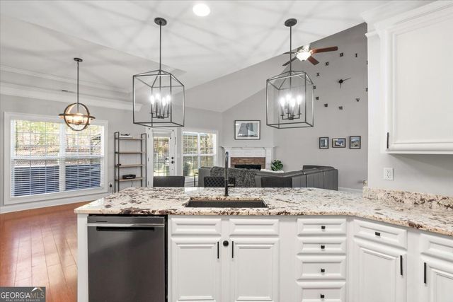 25 Cherokee Hills Drive, Rydal, GA 30171