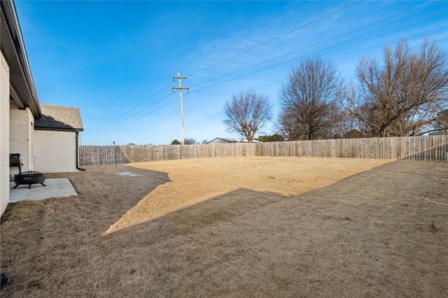 326 Canada Drive, Farmington, AR 72730