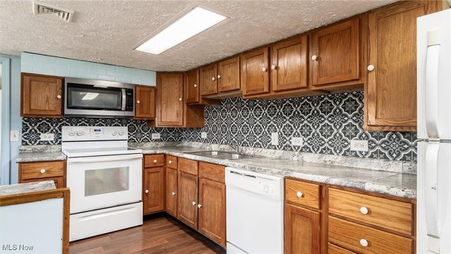 57737 Montour Road, Senecaville, OH 43780