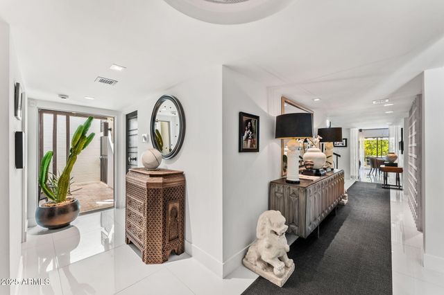 7242 E JOSHUA TREE Lane, Scottsdale, AZ 85250