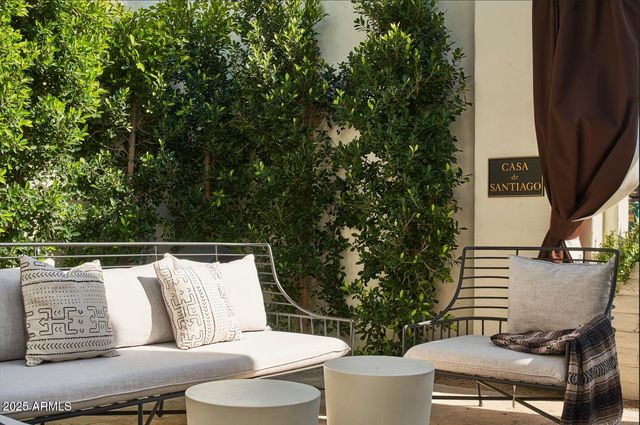 7242 E JOSHUA TREE Lane, Scottsdale, AZ 85250