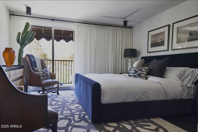 7242 E JOSHUA TREE Lane, Scottsdale, AZ 85250