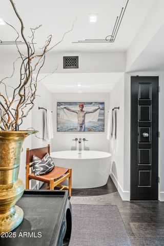 7242 E JOSHUA TREE Lane, Scottsdale, AZ 85250