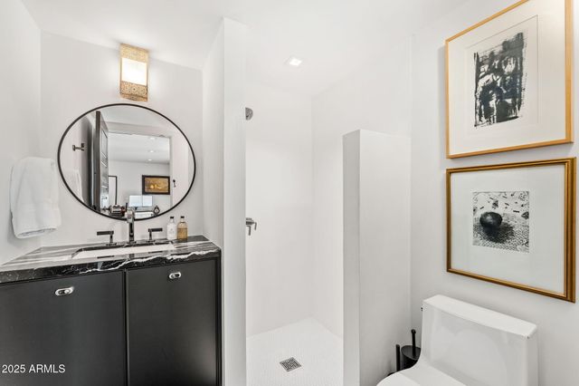 7242 E JOSHUA TREE Lane, Scottsdale, AZ 85250