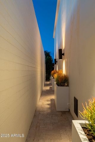 7242 E JOSHUA TREE Lane, Scottsdale, AZ 85250