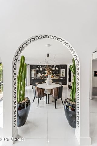 7242 E JOSHUA TREE Lane, Scottsdale, AZ 85250