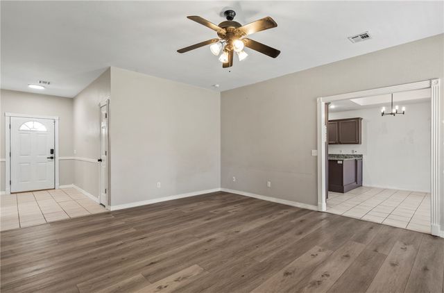 655 Frances Drive, Centerton, AR 72719