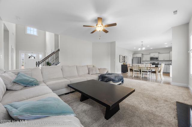 812 Colchester Reef Run, Sneads Ferry, NC 28460