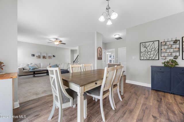 812 Colchester Reef Run, Sneads Ferry, NC 28460