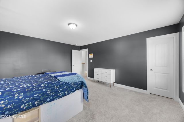 812 Colchester Reef Run, Sneads Ferry, NC 28460