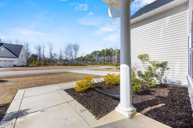 812 Colchester Reef Run, Sneads Ferry, NC 28460