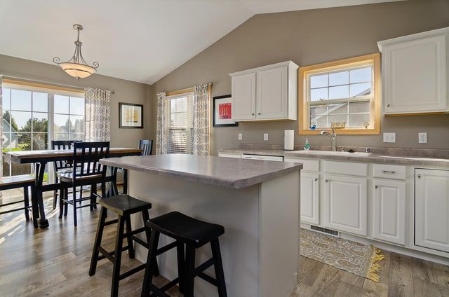 N2262 HOLY HILL DRIVE, Greenville, WI 54942