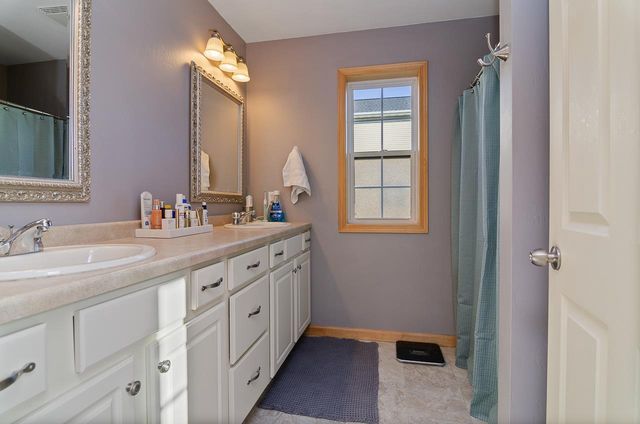 N2262 HOLY HILL DRIVE, Greenville, WI 54942