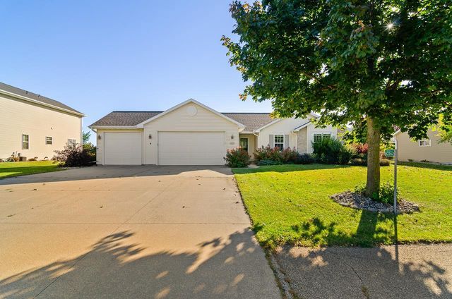 N2262 HOLY HILL DRIVE, Greenville, WI 54942