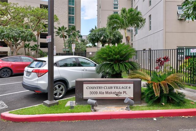 3009 Ala Makahala Place 213, Honolulu, HI 96818