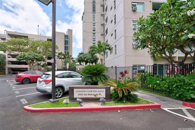 3009 Ala Makahala Place 213, Honolulu, HI 96818