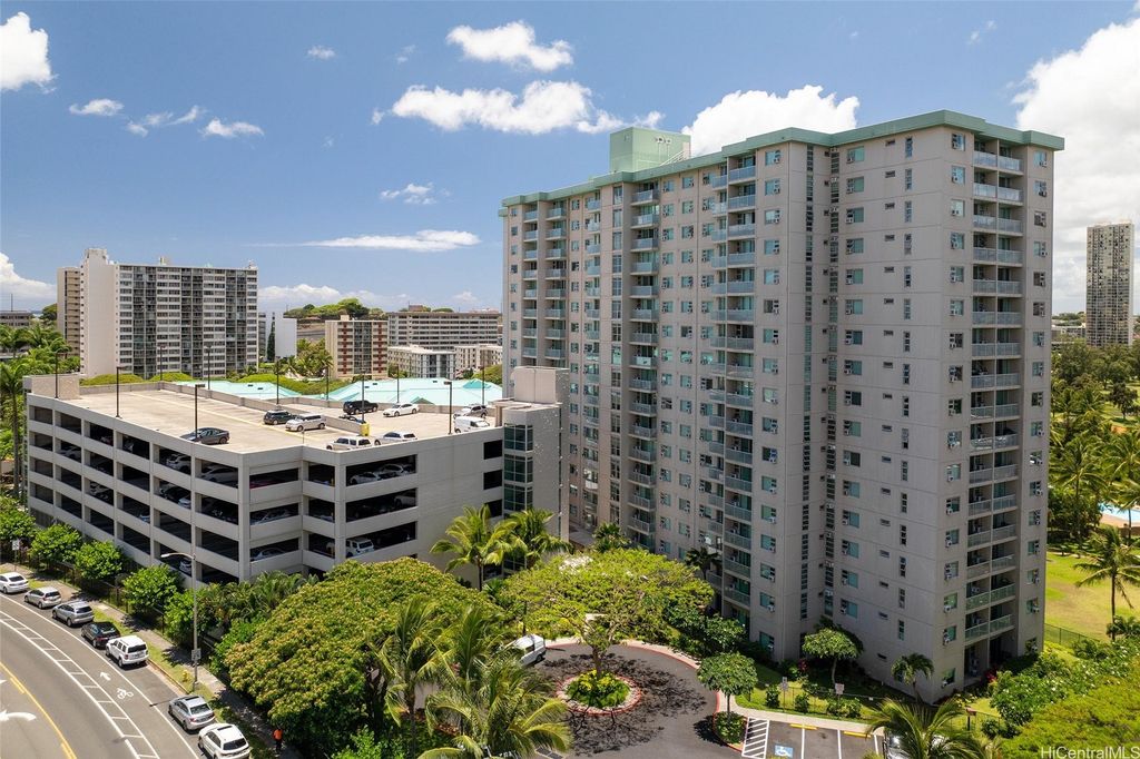 3009 Ala Makahala Place 213, Honolulu, HI 96818