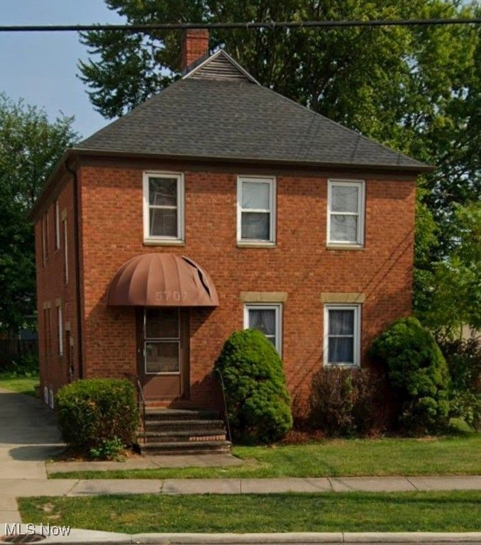 5707 Pearl Road UP, Parma, OH 44129