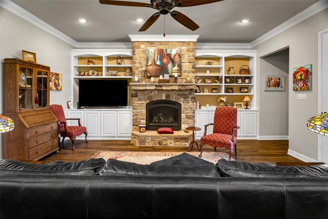 6214 Beretta Court, Granbury, TX 76049