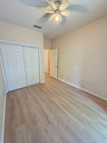 2706 Salado ST 207, Austin, TX 78705