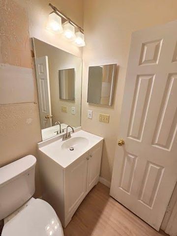2706 Salado ST 207, Austin, TX 78705