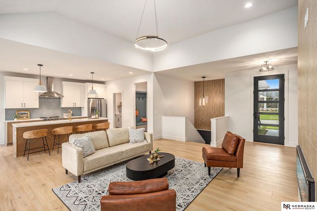 8710 Dragonfly Lane, Lincoln, NE 68526